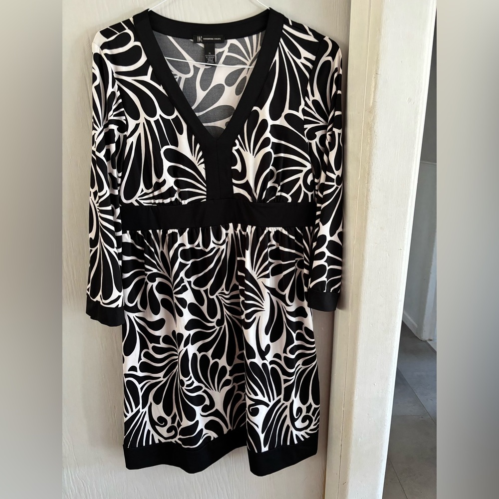 INC International Concepts Black and White Floral Print Top